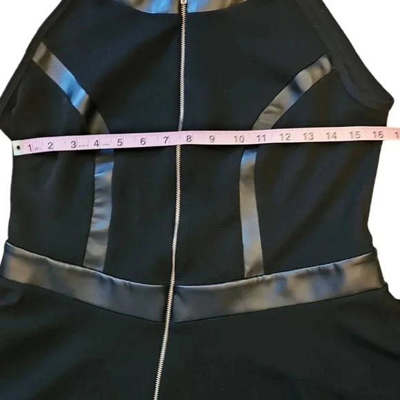Ashley Stewart Women 16 Top Black Faux Leather Zip Peplum Statement Archival Y2K - Picture 6 of 7